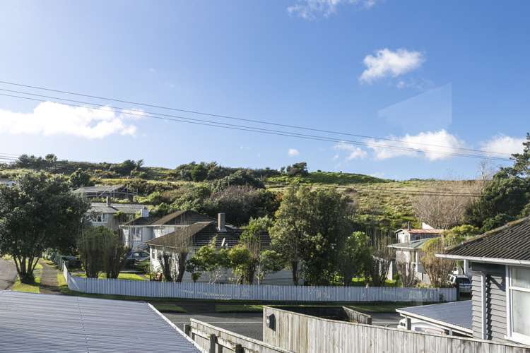 117 Dimock Street Titahi Bay_11