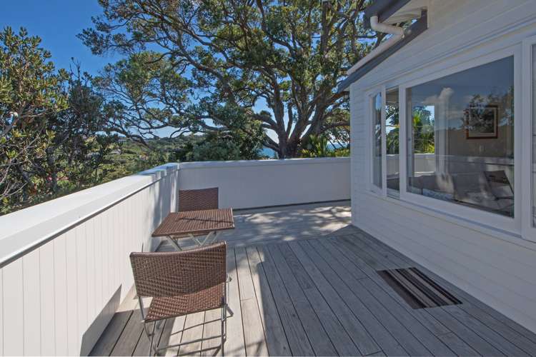 23 Victoria Road Onetangi_16