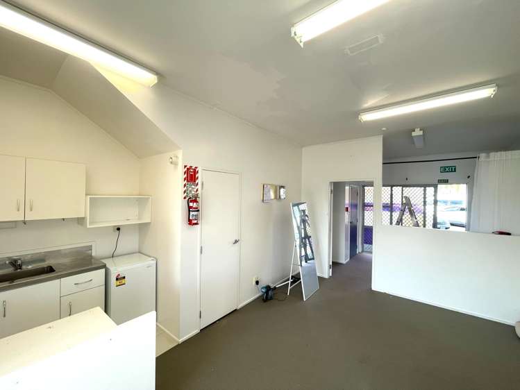 12/15 Bishop Lenihan Place East Tamaki_6