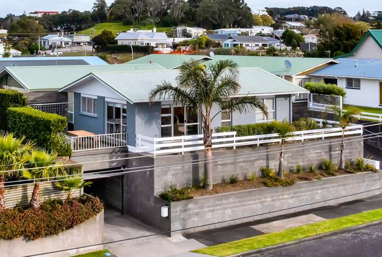 1/246 Courtenay Street Strandon_15