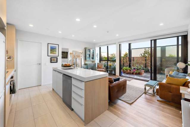 GROUND FLOOR TWO BEDROOM APARTMENT