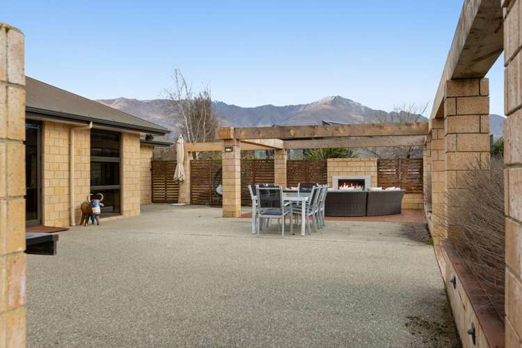 401 Aubrey Road Wanaka_6