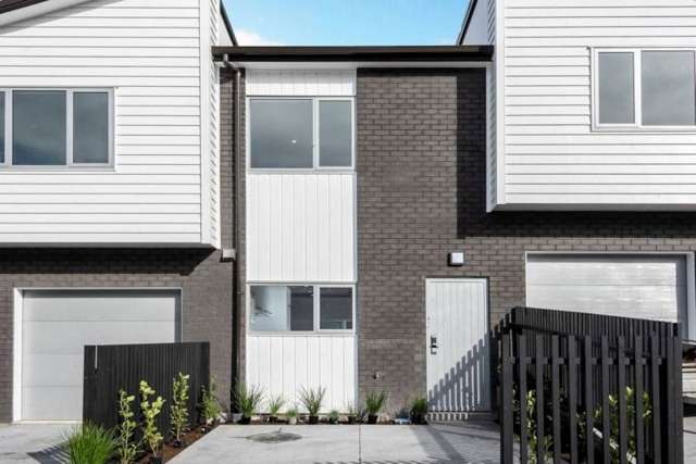 Modern 2 bedroom townhouse