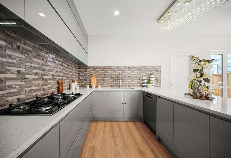 9 Fong Road Flat Bush_4