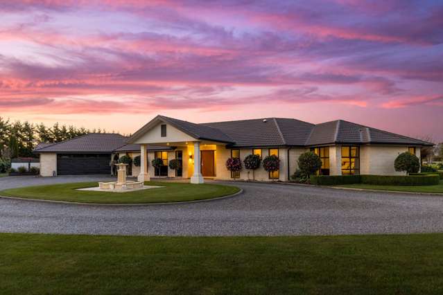 4ha, 2 Homes, One Exceptional Lifestyle!!