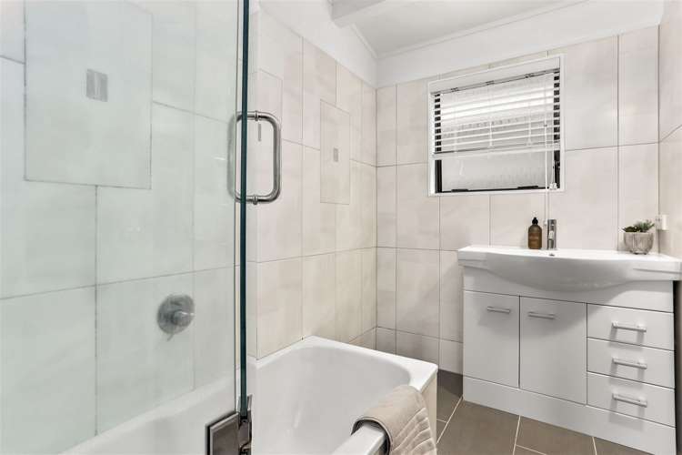 1/40 Woodside Avenue Northcote_11