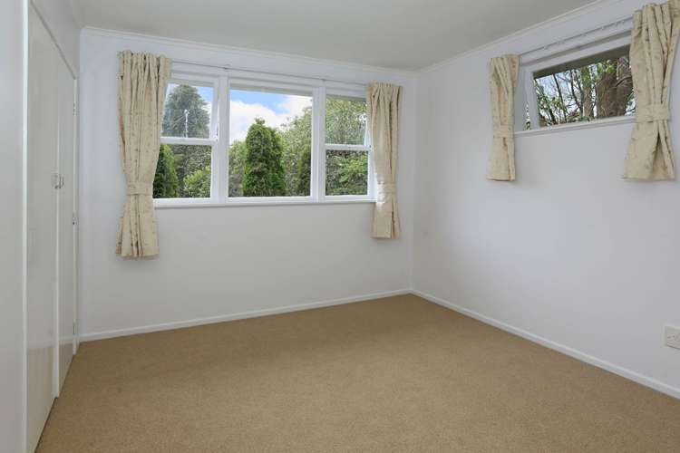 137 Edmonton Road Te Atatu South_16