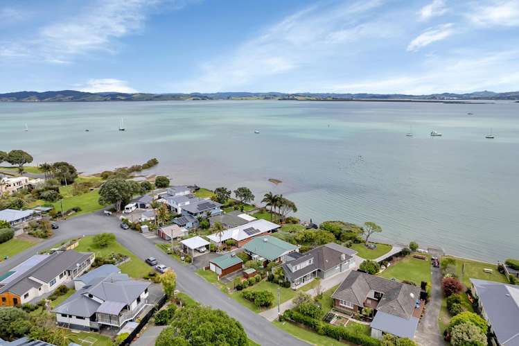 18 Attwood Street Tamaterau_38