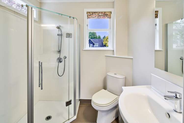 295 Fergusson Drive Heretaunga_15