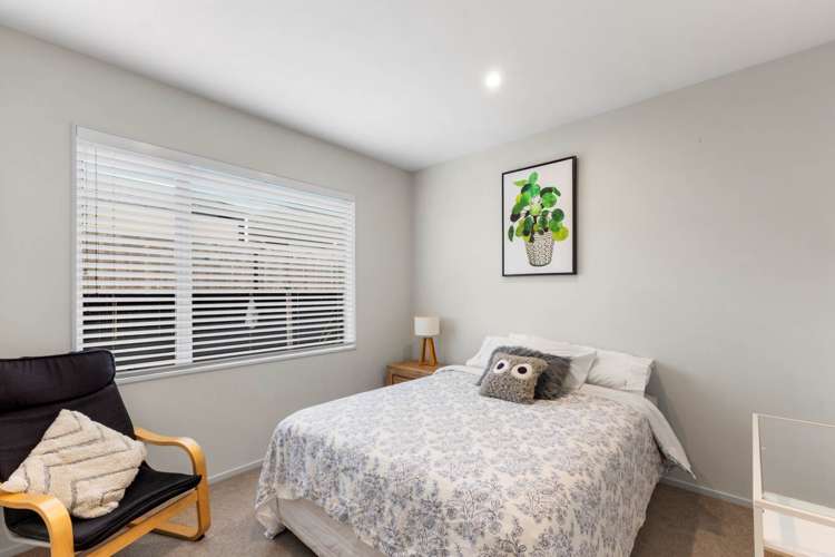 8 Kaiawa Street Beachlands_32