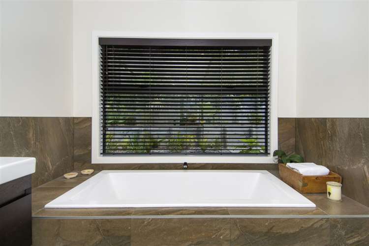 10 Orakei Place Welcome Bay_17