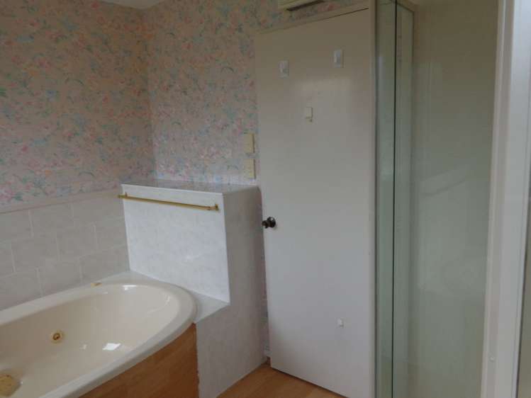 218a Clyde Street Balclutha_16