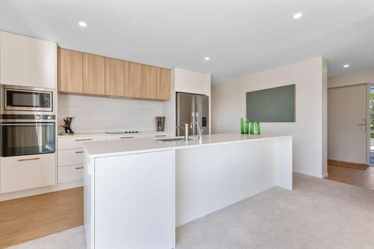 18 Atutahi Street Hurdon_6