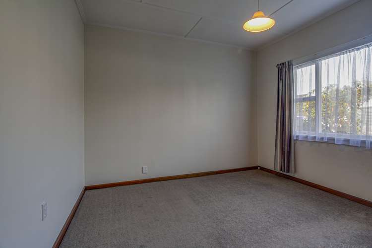 11 Mere Mere Street Seaview_8