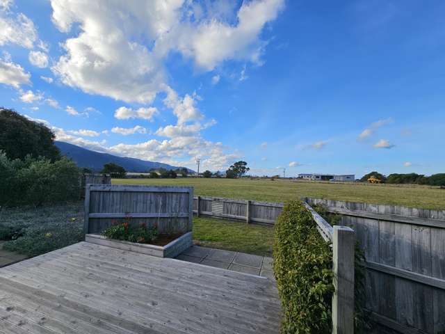 19 Shoreline Place Rarangi_2
