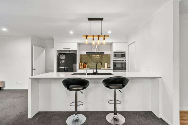 5 Chertsey Road Richmond_3