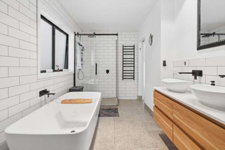 28 Spencer Avenue Maketu_10