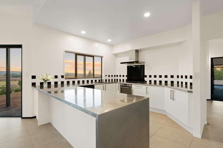 773 Mount Thomas Road Fernside_12