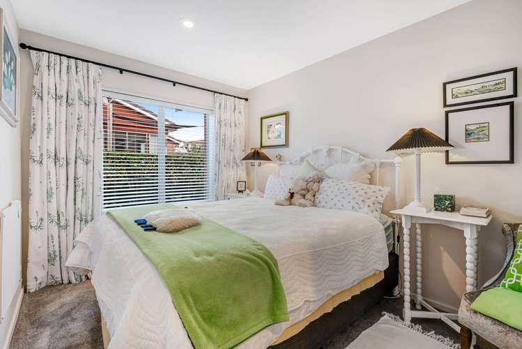 45 The Grove Red Beach_6