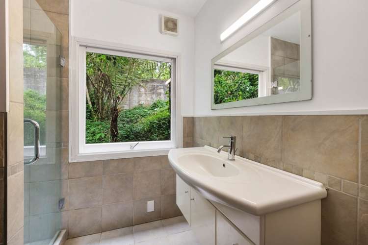 25 & 27 Kauri Glen Road Northcote_10