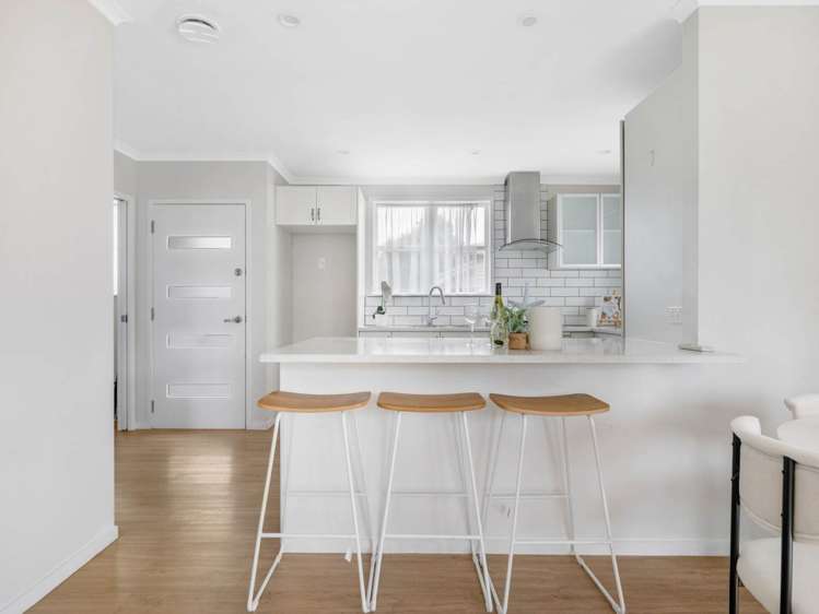 1/1 Cooper Place Papakura_9