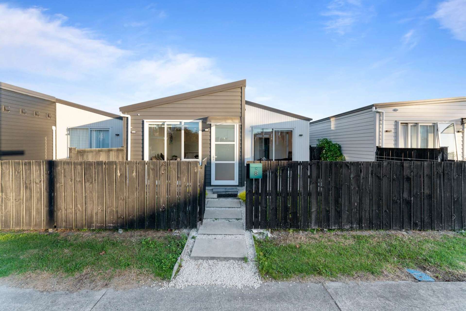 8 Swamp Kauri Grove Papakura_0