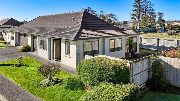 7 Ashmore Park Road_0