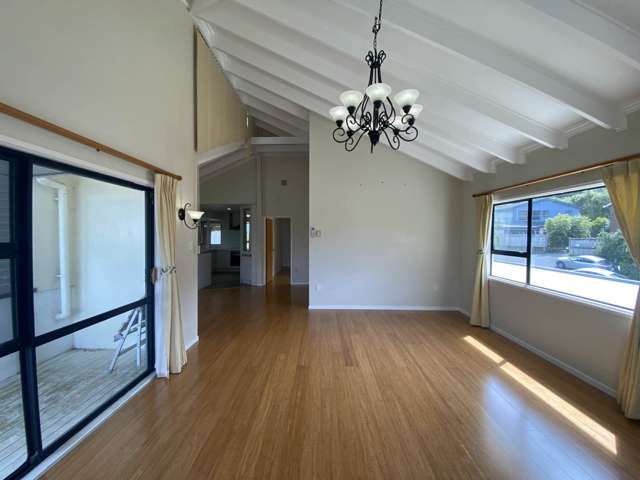 8 Eleanor Place Blockhouse Bay_4