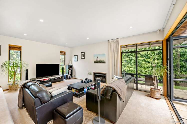 66 Manor Park Sunnyhills_5