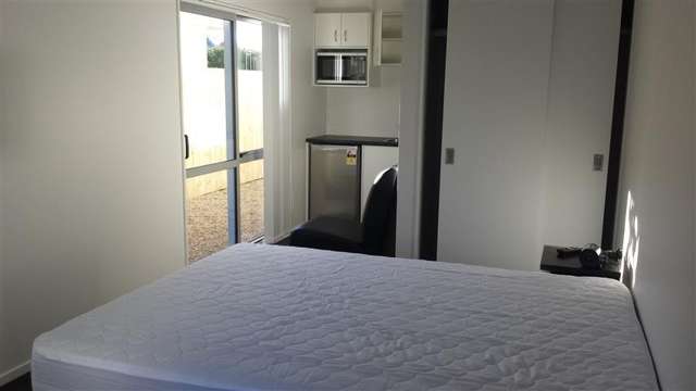 2D/7 Snead Place 1076_3