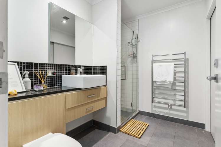 2c/15 Fleet Street Eden Terrace_10