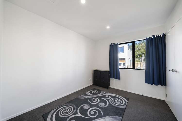 7 Selo Street Glen Eden_14