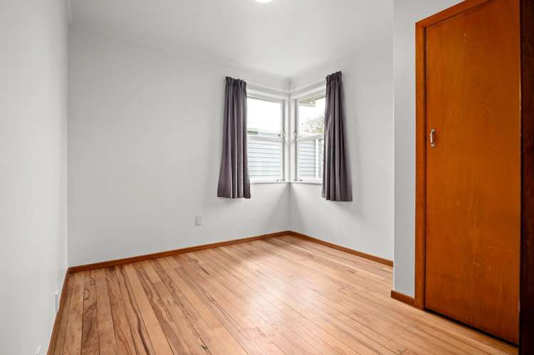 6 Forth Crescent Glenview_6