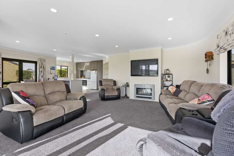 5 Saddle Row Welbourn_3