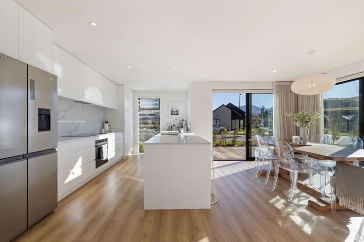24 Perendale Road, Hanley's Farm Jacks Point_6