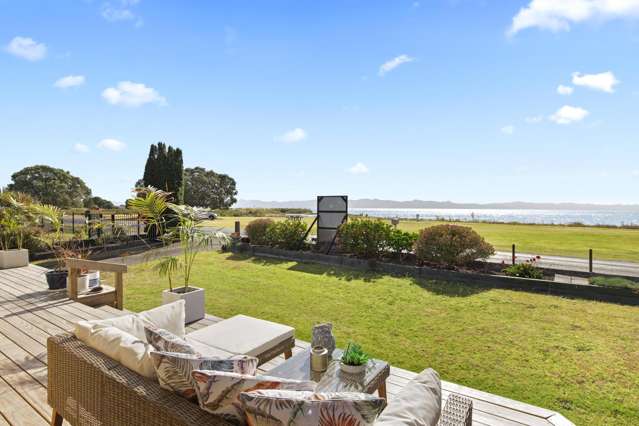 KAIAUA - SEA VIEWS! A TICK BOX PROPERTY!