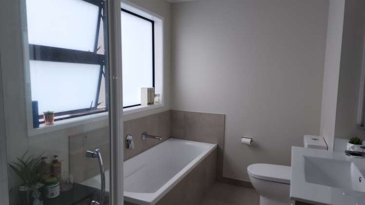 30 Squadron Drive Hobsonville_11