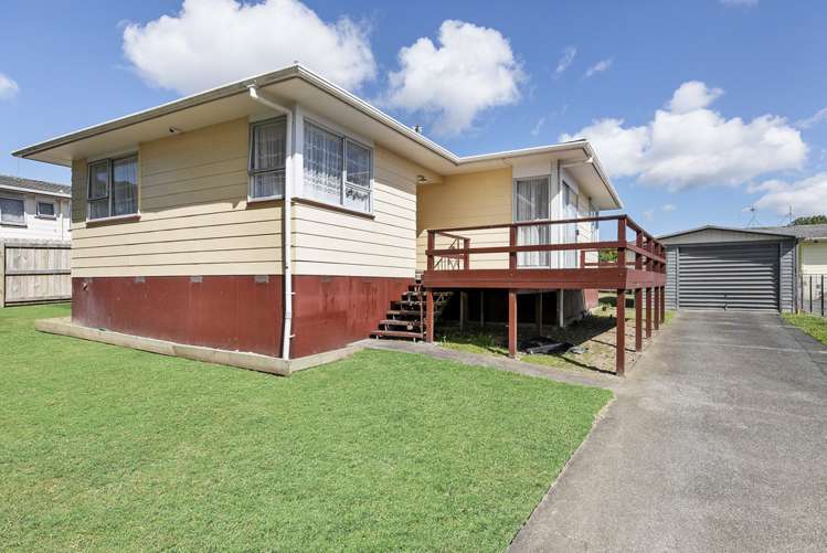 7 Almay Place Clover Park_16