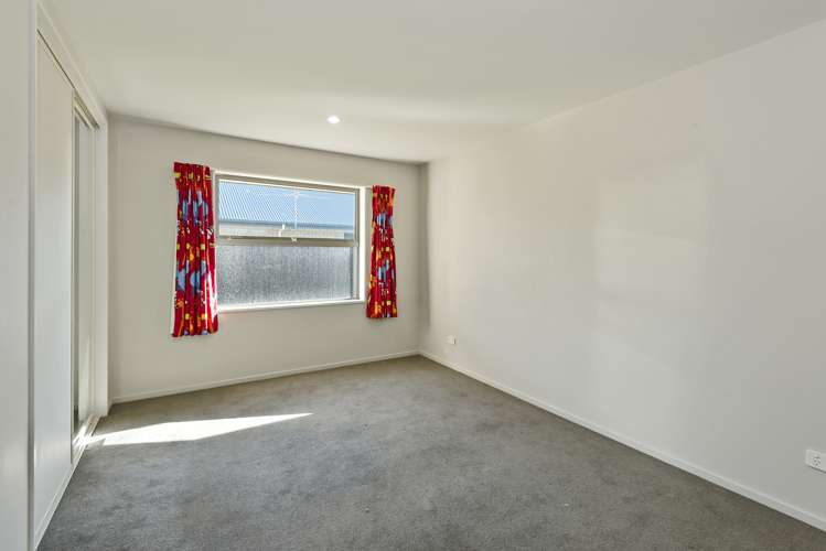 99 Bibiana Street Aidanfield_17