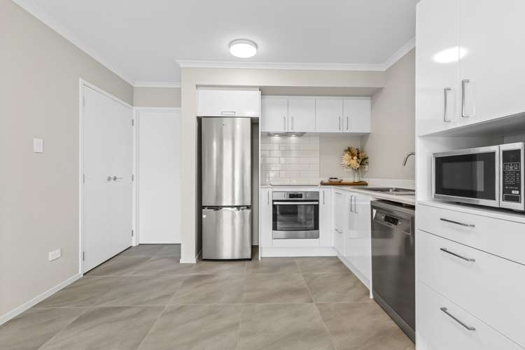 11 Whiri Lane Hobsonville_8