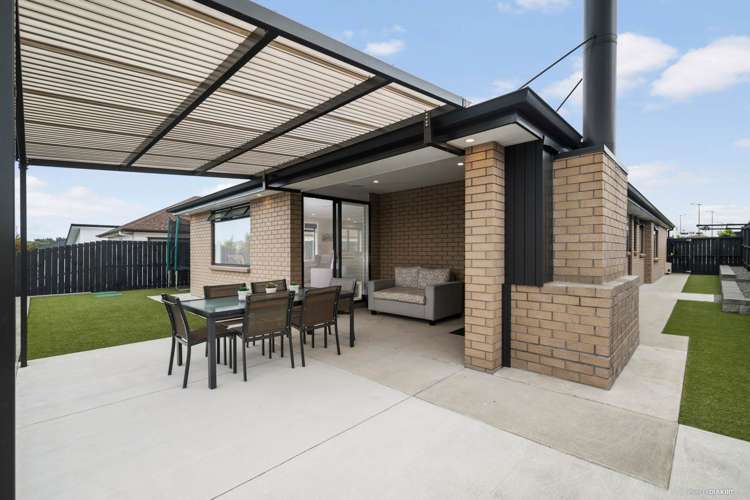 32 Siren Street Wainui_21