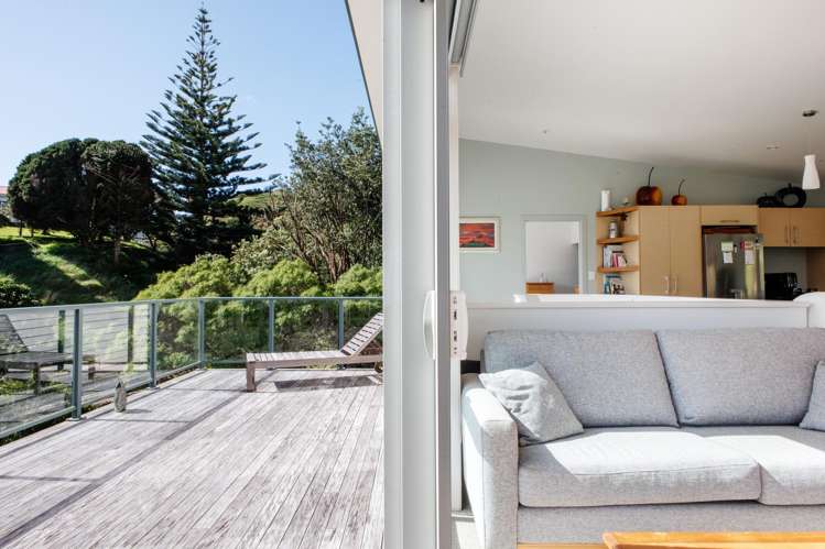 8 Pohutukawa Drive Waiotahe_2