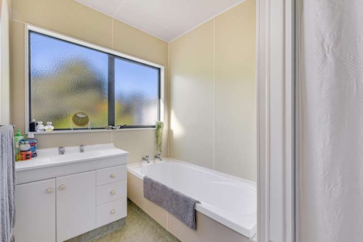 84 Loop Road East Takaka_10