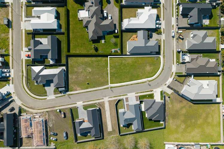 18 Matau Crescent_0