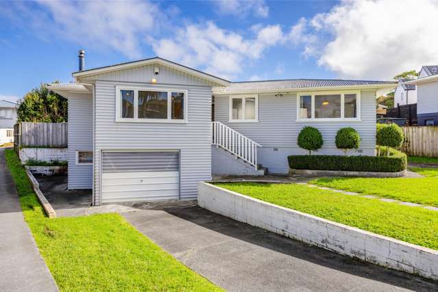 Spacious Family Living on 726m2 | Auction