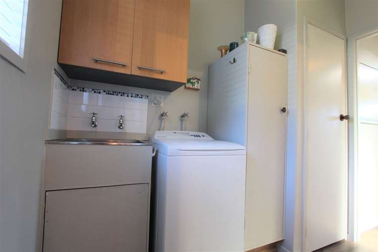 23 Trotter Avenue Waiomu_8