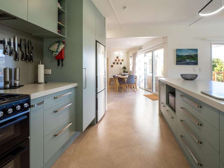 3 Ngaio Grove Robinsons Bay_17