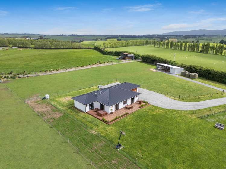 29 Humphries Road Waimumu_33