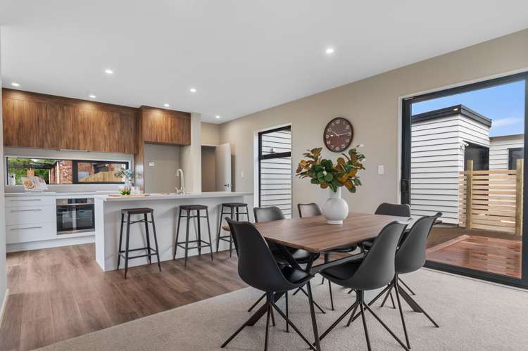 1/30 George Street Rolleston_5