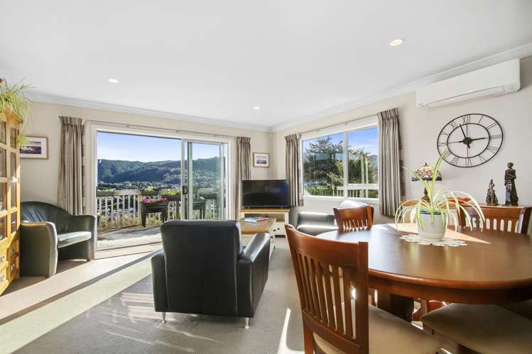 22a Bartlett Grove Tawa_1